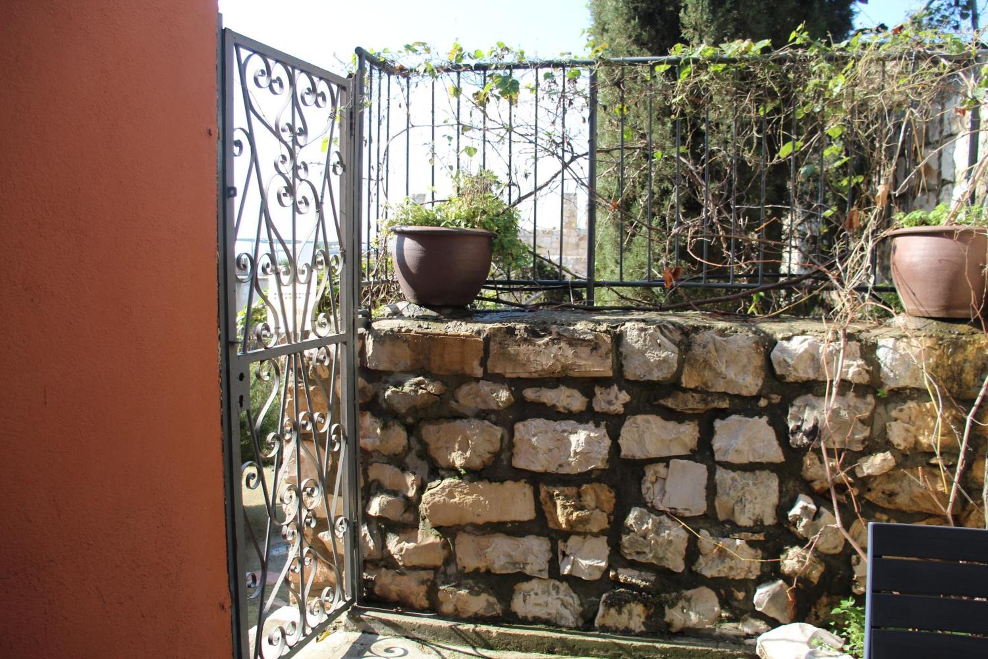 Artists' Colony Inn Zefat Extérieur photo